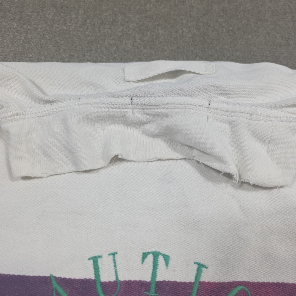 Vtg Nautica Yacht Club Embroidered Crewneck Sweatshirt 90s White Purple Pullover - Picture 9 of 15